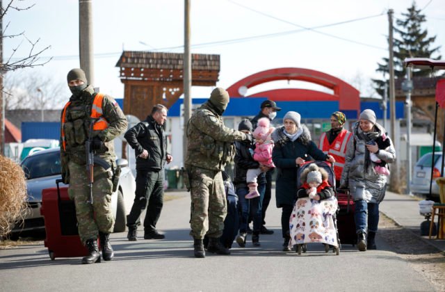 Situáciu utečencov z Ukrajiny môžu zneužiť obchodníci s ľuďmi, upozorňuje ministerstvo vnútra