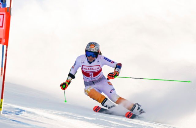 Petra Vlhová vypadla v obrovskom slalome už v prvom kole, Shiffrinová jej zrejme opäť odskočí