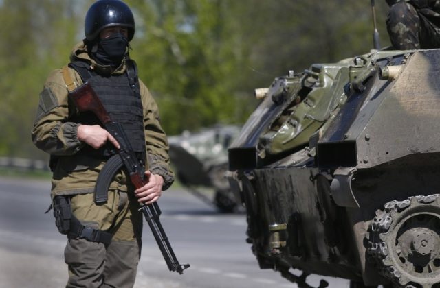 Ukrajinci si pripísali ďalší úspech, pred Kyjevom zlikvidovali tankový pluk aj s veliteľom (video)
