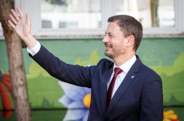 Heger sa poďakoval Ukrajincom, že bojujú i za Slovensko. Pomôcť im chce aj po skončení vojny