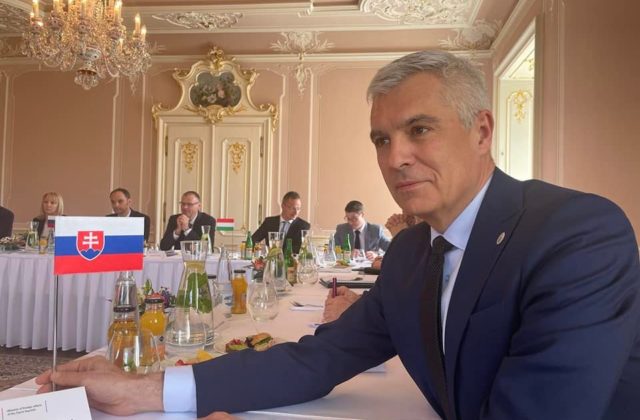 Slovensko vyšle do Kyjeva inšpekčný tím, Korčok chce znovuotvoriť veľvyslanectvo v ukrajinskej metropole