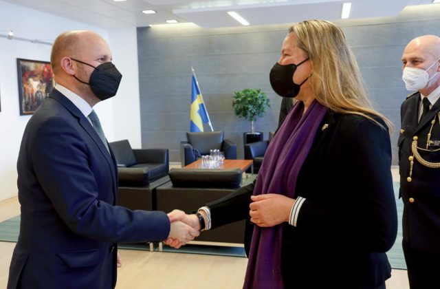 Naď sa stretol so švédskou veľvyslankyňou Markovicovou, ocenila poskytnutie systému S-300 Ukrajine
