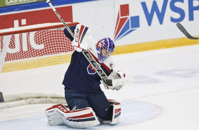 Húska opúšťa zámorie a odchádza do KHL, v novom tíme bude bojovať o post jednotky