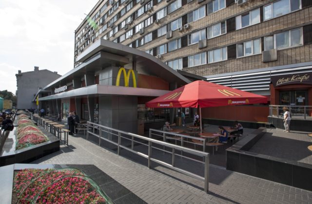 Reštaurácie McDonald’s v Rusku odkúpi držiteľ licencie, dá im nový názov
