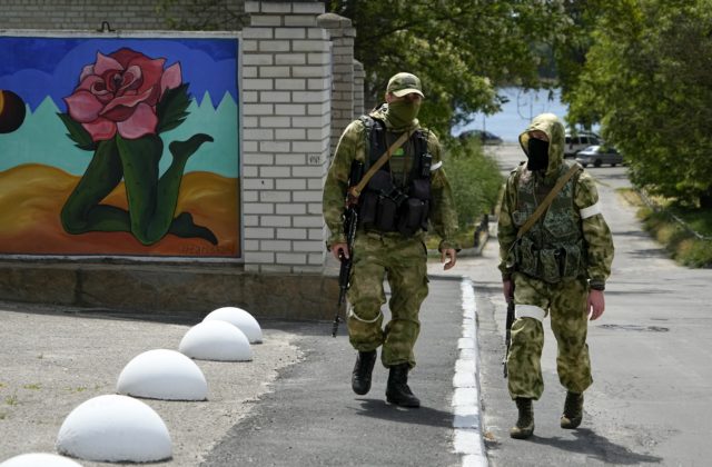 Rusi sa snažia stabilizovať svoju armádu, parlament zrušil hornú vekovú hranicu pre profesionálnych vojakov