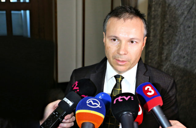 Adrián Polóny sa uchádza o post banskobystrického župana, šéfa SAD Zvolen podporuje Fico aj Urbáni