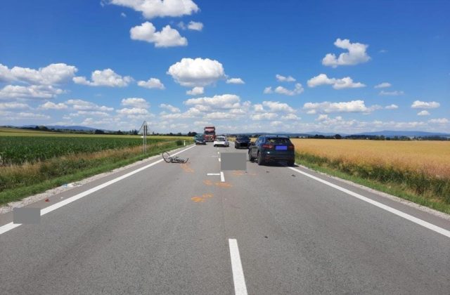 Muž na bicykli neprežil zrážku s autom pri Šebastovciach, vodička už nedokázala nehode zabrániť