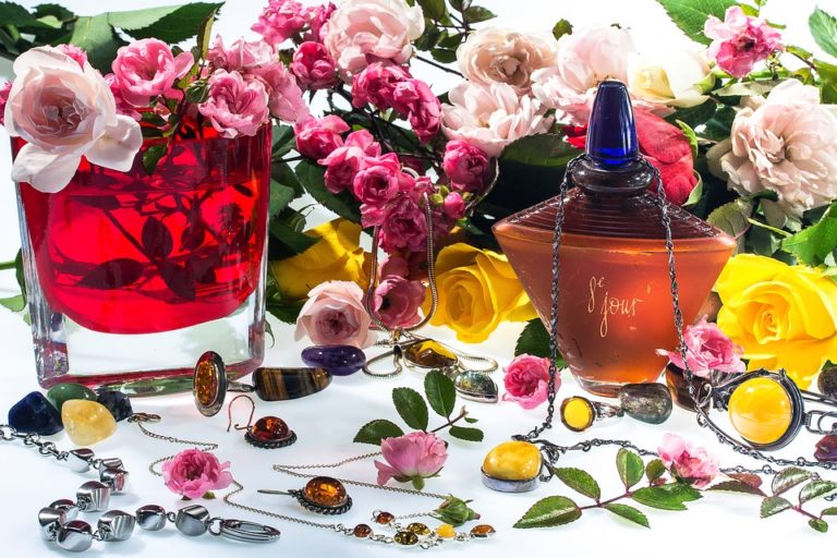 Ktoré parfémové vône sa hodia do teplých letných mesiacov?