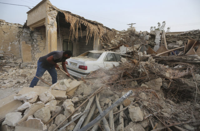 Južnú časť Iránu zasiahlo zemetrasenie, päť ľudí zomrelo a desiatky utrpeli zranenia