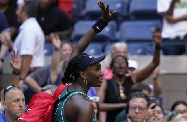 Venus Williamsová a ďalšie favoritky vypadli z US Open. Osaková po prehratom zápase hovorí o chaose, ktorý prežíva