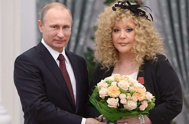 Ruská speváčka Pugačovová požiadala o zaradenie na zoznam zahraničných agentov, je tam aj jej manžel