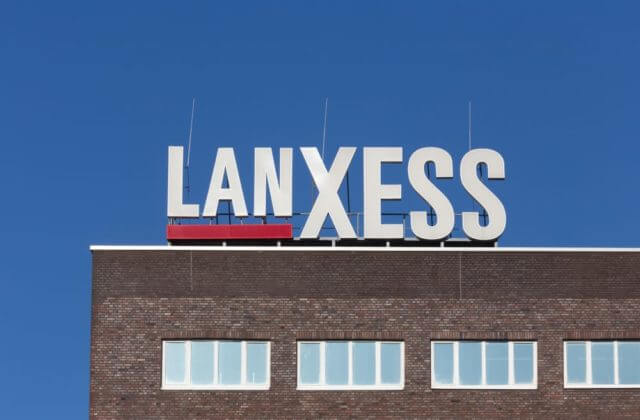 Covestro a LANXESS pracujú na výrobe udržateľných surovín so zníženou uhlíkovou stopou