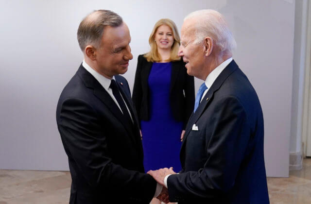 Biden a Čaputová sa stretnú vo Varšave, diskutovať budú aj o posilnení bezpečnosti východného krídla NATO