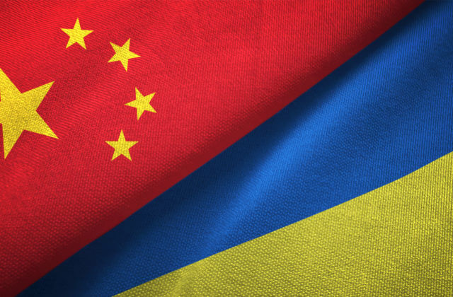 Čína vyzvala na prímerie medzi Ukrajinou a Ruskom, apeluje však na ukončenie západných sankcií