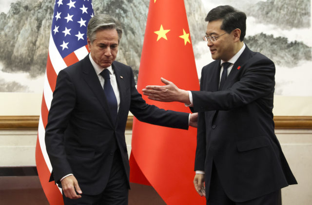 Blinken navštívil Čínu, snaží sa schladiť napätie v americko-čínskych vzťahoch