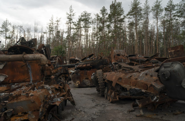 Rusi už vo vojne prišli o 6 503 tankov, tvrdia Ukrajinci a priblížili aj ich ďalšie straty
