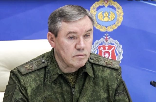 Ukrajinci vlani takmer dostali náčelníka ruského generálneho štábu Gerasimova, tvrdí americký denník
