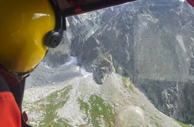 Muž padal v Batizovskej próbe vyše 50 metrov, horskí záchranári mu už pomôcť nedokázali