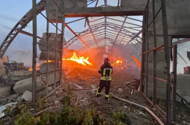 Rusko útočilo na jeden z významných prístavov na Dunaji, horeli aj civilné domy (foto)
