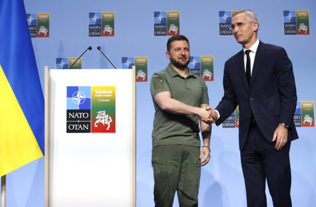 Ukrajinské sily postupne získavajú pôdu pod nohami, tvrdí Stoltenberg a Rusko bojuje len za „imperiálny klam“ Ukrajinské sily postupne získavajú pôdu pod nohami, tvrdí Stoltenberg a Rusko bojuje len za „imperiálny klam“