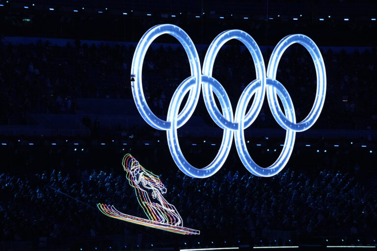 Medzinárodný olympijský výbor chce vytvoriť olympijské hry v e-športoch, potvrdil Bach