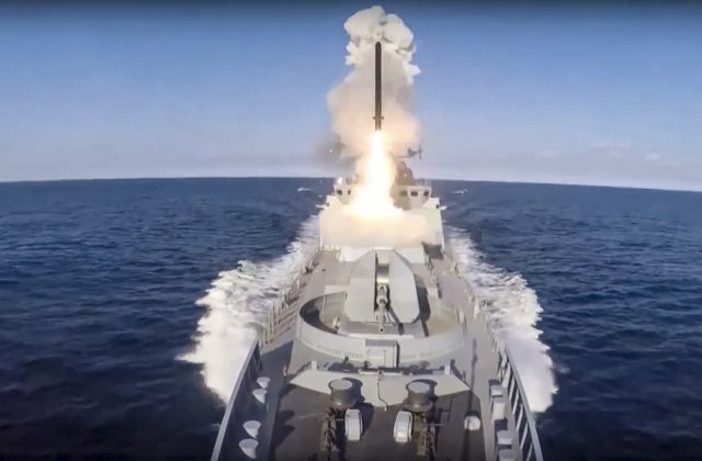 Americká vojnová loď zostrelila rakety vystrelené jemenskými povstalcami, „potenciálne“ smerovali na Izrael