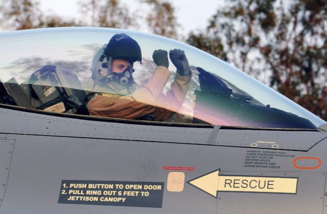 Američania začali s výcvikom ukrajinských pilotov na stíhačkách F-16