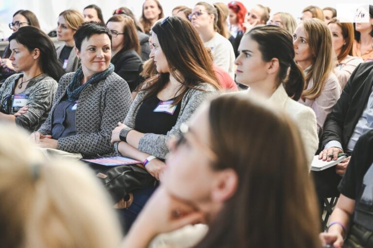Koľko odvahy potrebujú ženy na zmenu kariéry? V Bratislave predstaví konferencia Slovak Women in Tech 2023