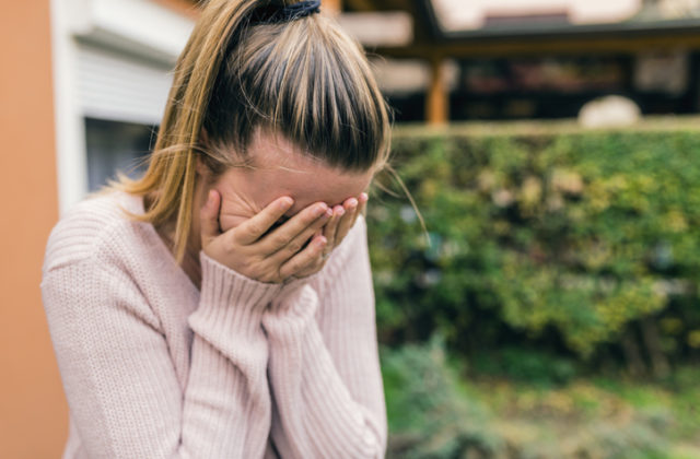 Muž vykradol žene byt a vymenil zámky, potom ju ešte vydieral intímnymi fotografiami Muž vykradol žene byt a vymenil zámky, potom ju ešte vydieral intímnymi fotografiami