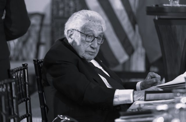 Zomrel bývalý americký minister zahraničia Henry Kissinger, držiteľ Nobelovej ceny za mier