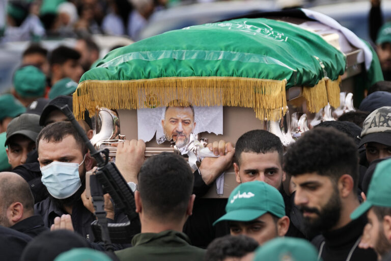 Libanonský Hizballáh ostreľoval sever Izraela, reagoval na zabitie popredného predstaviteľa Hamasu