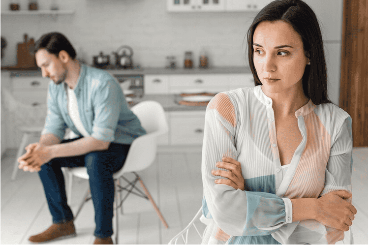7 otázok, ktoré signalizujú, že sa váš partner s vami chystá rozísť, hovoria terapeuti