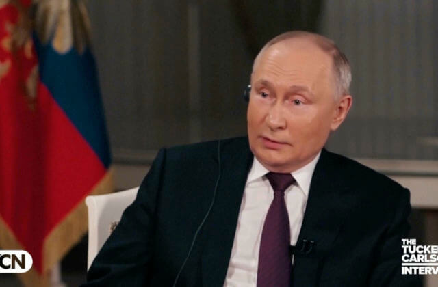 Rusko ešte nedosiahlo svoje ciele vo vojne proti Ukrajine, vyhlásil Putin v rozhovore s Carlsonom
