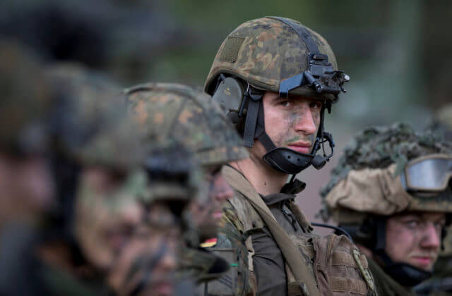 Nemecko podľa generálneho inšpektora armády musí pripraviť pre prípad, že by ju napadlo Rusko