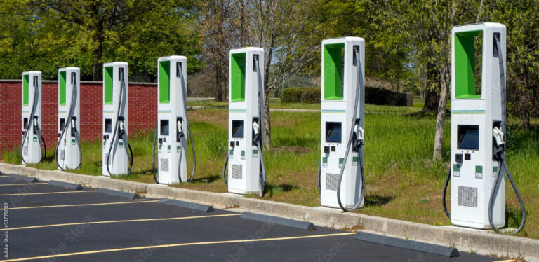 Kde inštalovať rýchle nabíjacie stanice pre elektrické vozidlá od spoločnosti UGV Chargers