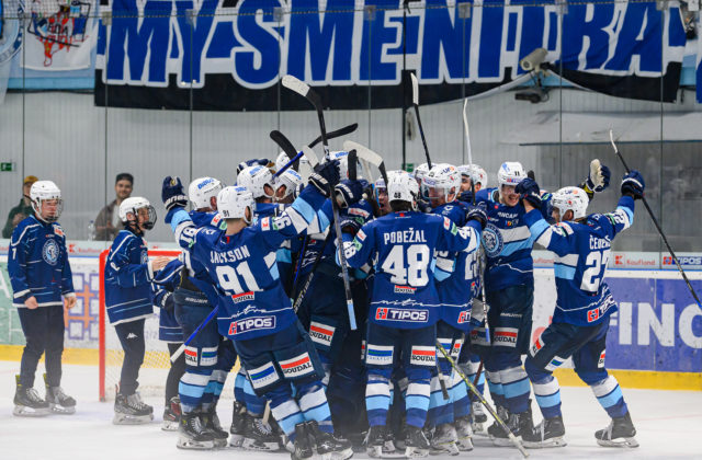 Hokejová sezóna sa pre Poprad nečakane končí, Nitrania doplnili štvorlístok semifinalistov play-off (video) - Akčné ženy