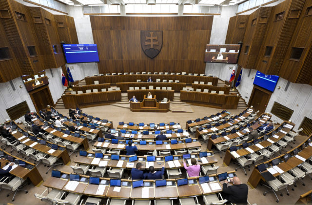 NR SR uznesením odmietla neprimerané zásahy europarlamentu do práv členských štátov EÚ, súvisia napríklad so zdravotnou politikou