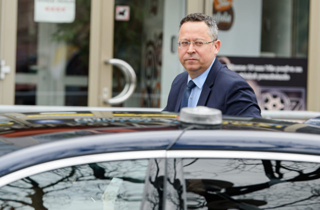 Poslanec Hajko kritizuje kroky súčasného ministra financií. Kamenický môže Slovensko priviesť do bankrotu