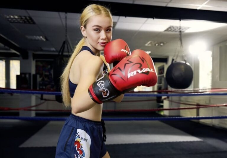 Boxerka Bibiana: Ľudia sú príjemne prekvapení, že sa nežné dievča venuje tvrdému športu Boxerka Bibiana: Ľudia sú príjemne prekvapení, že sa nežné dievča venuje tvrdému športu