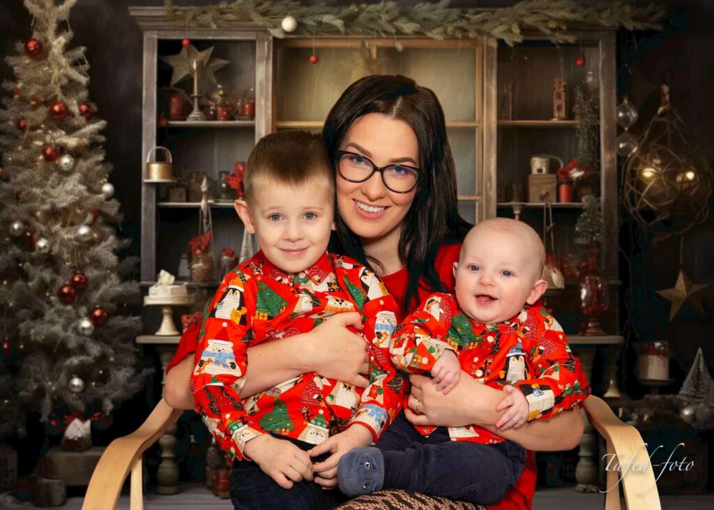 mama a dvaja synovia