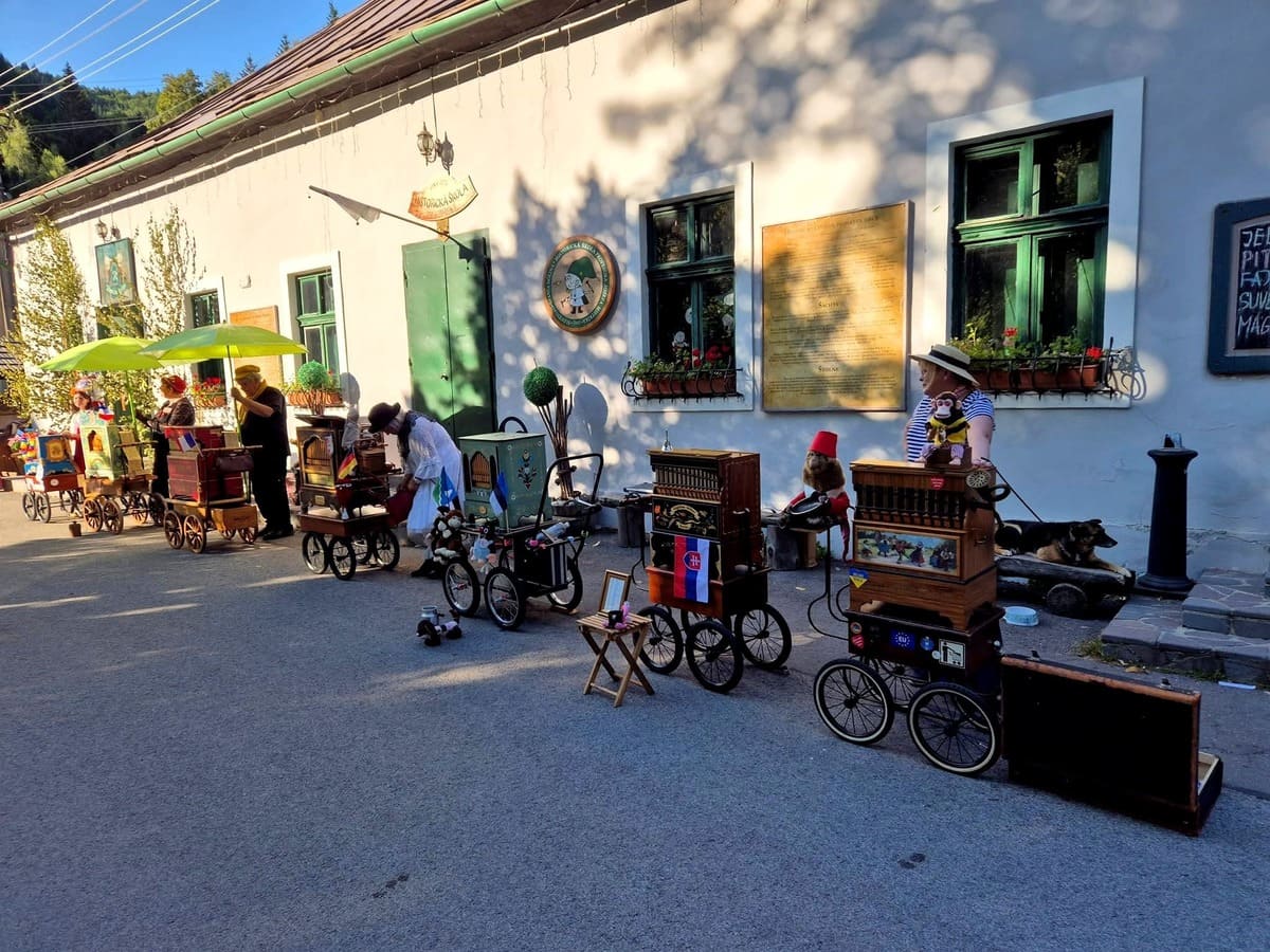 Flašinetiáda 2025: Zabudnuté melódie ožijú v uliciach Banskej Bystrice, Španej Doliny a Banskej Štiavnice