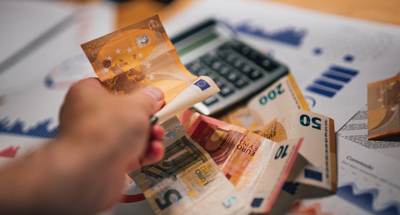 Medzinárodný deň gramotnosti: Mladí Slováci za Čechmi v investičnom vzdelaní zaostávajú