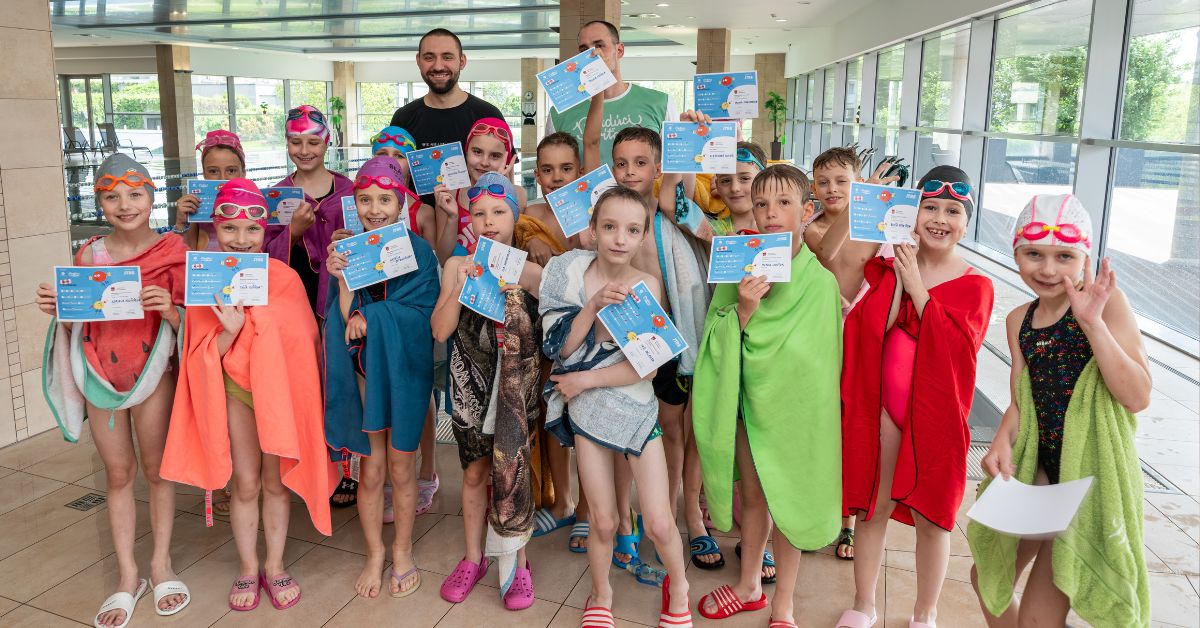 Plávanie nemá byť výsadou rodín, ktoré si ho môžu dovoliť, ale samozrejmou súčasťou detstva každého dieťaťa
