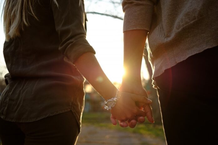 vzťah https://www.magnific.com/free-photo/couple-love_6636507.htm#fromView=search&page=1&position=1&uuid=4b50b5b9-c56e-4f2c-b1d3-103433c32a37&track=ais_test_b&query=relationship